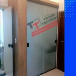 Porta de Abrir Vidro Fume - Vidraçaria em Niterói // Box de Banheiros, Espelhos, Vidros, Janelas